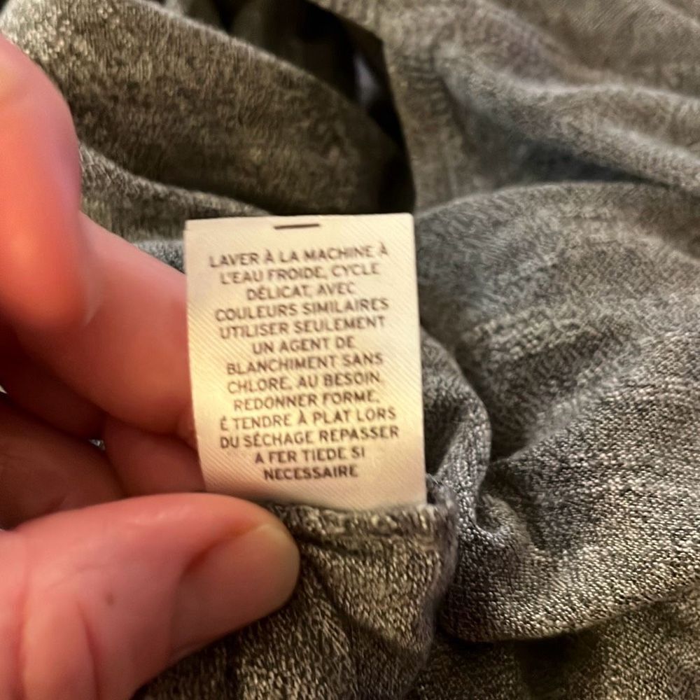 Zella medium gray cardigan with‎ keyhole in back - 2222 - Picture 5 of 6